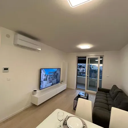 Apartman Addenda With Free Garage Parking *