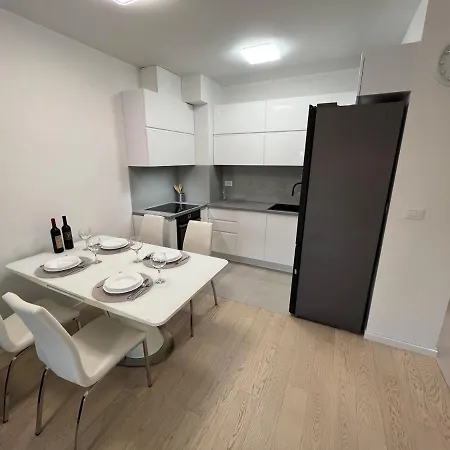 Apartman Addenda With Free Garage Parking Apartment